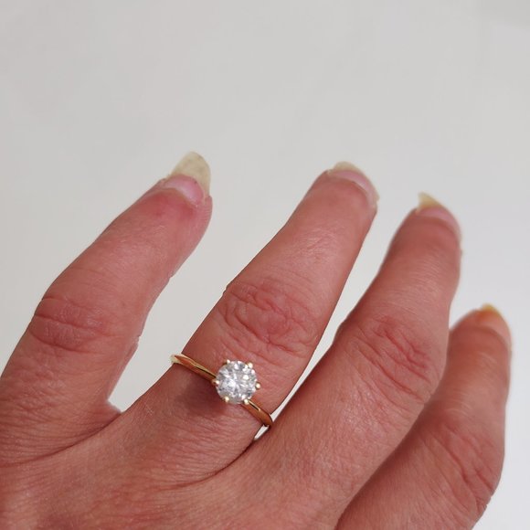3/4 Carat Brilliant Diamond Solitaire Ring - Picture 4 of 5